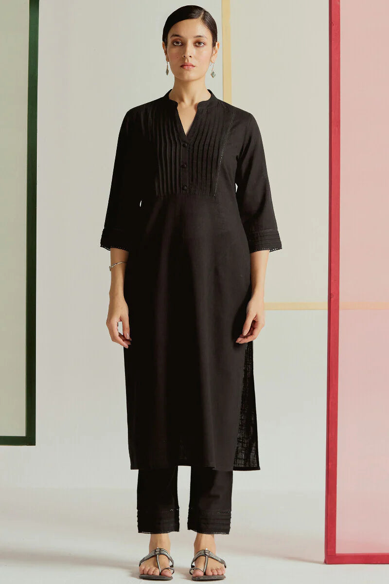 Surplus: Roza Nida Black Kurta