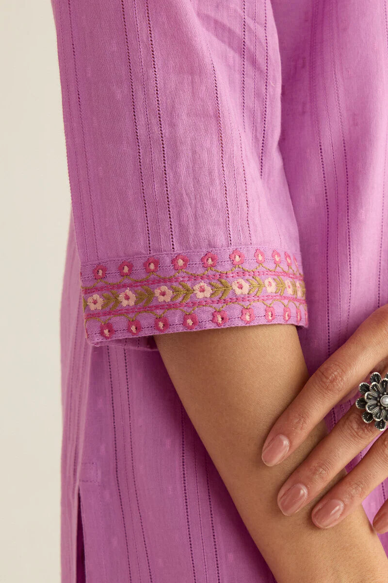 Surplus: Mehraab Samreen Kurta