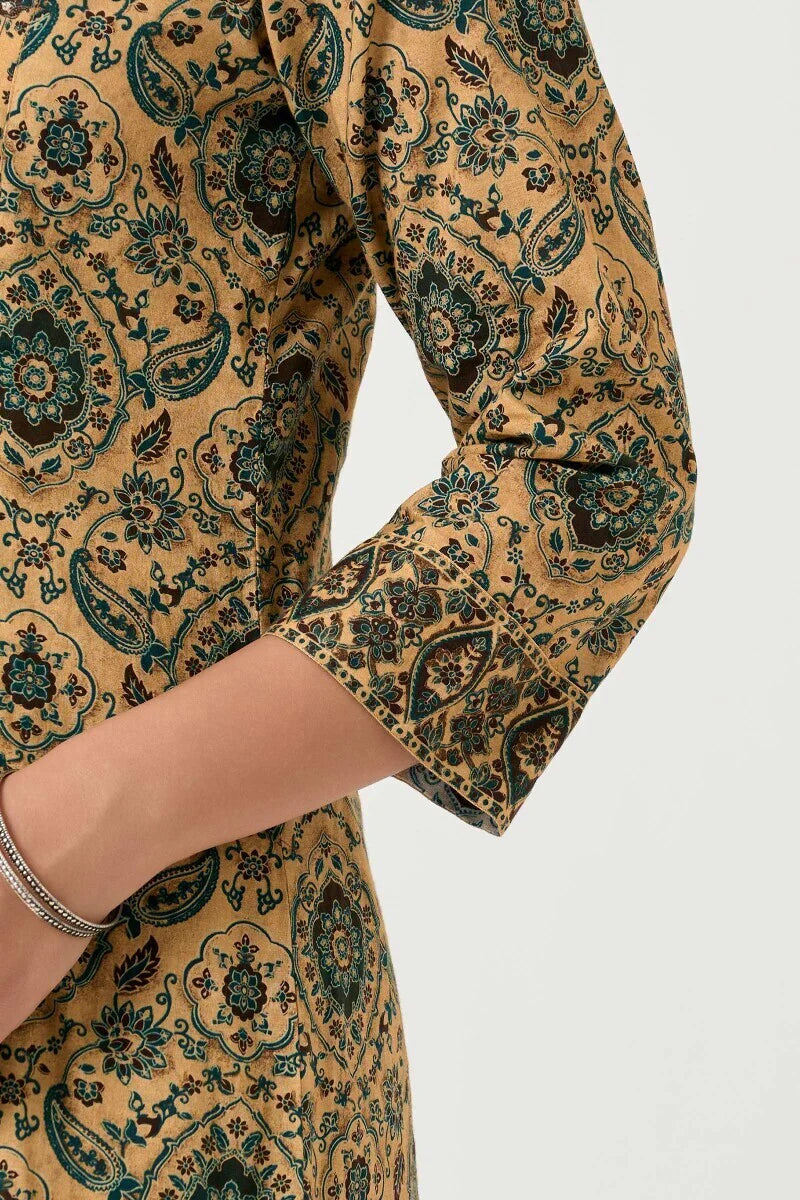 Surplus: Rangrez Nazneen Kurta