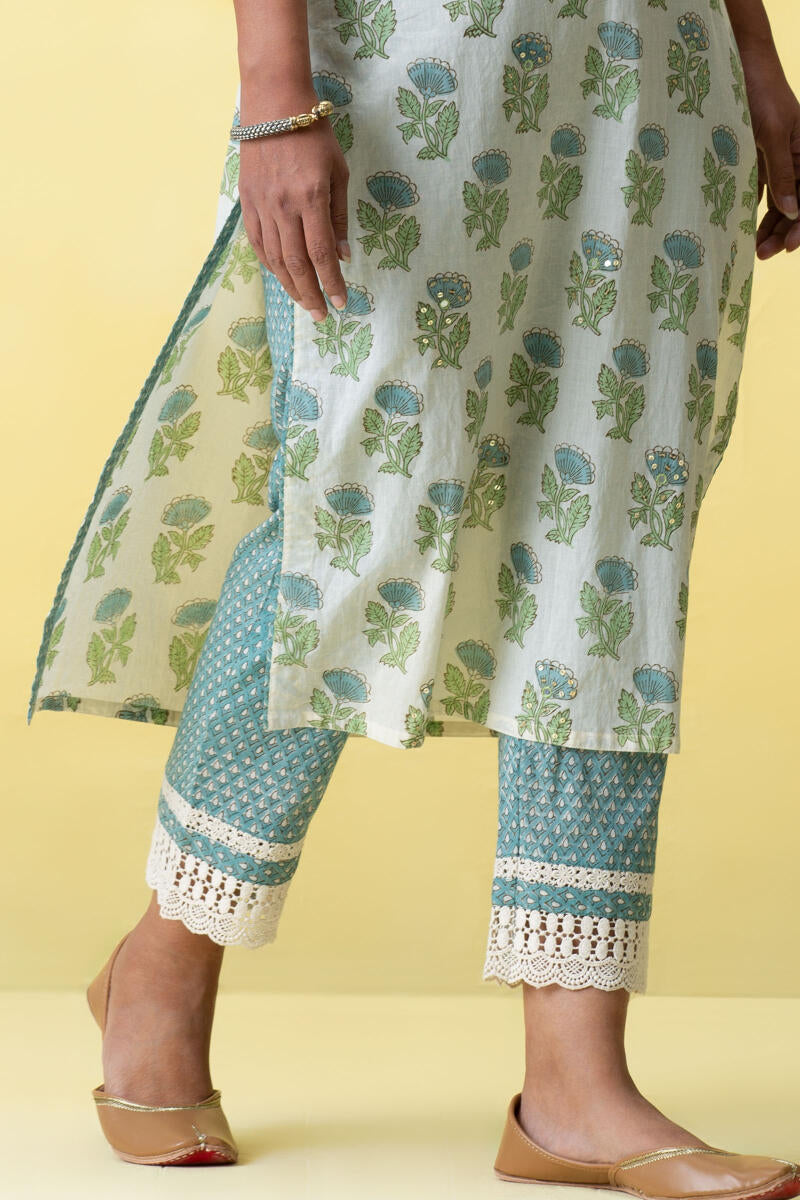 Gulbarg Nikhat Kurta