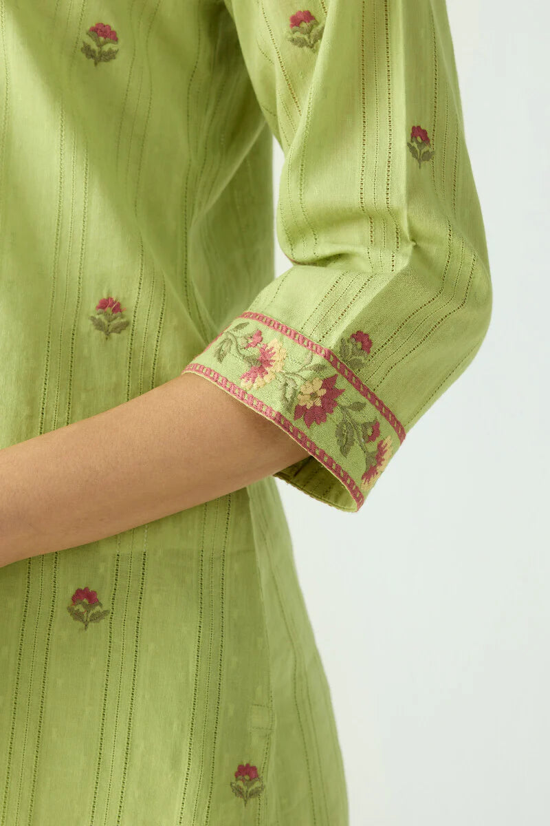 Surplus: Mehraab Safar Kurta