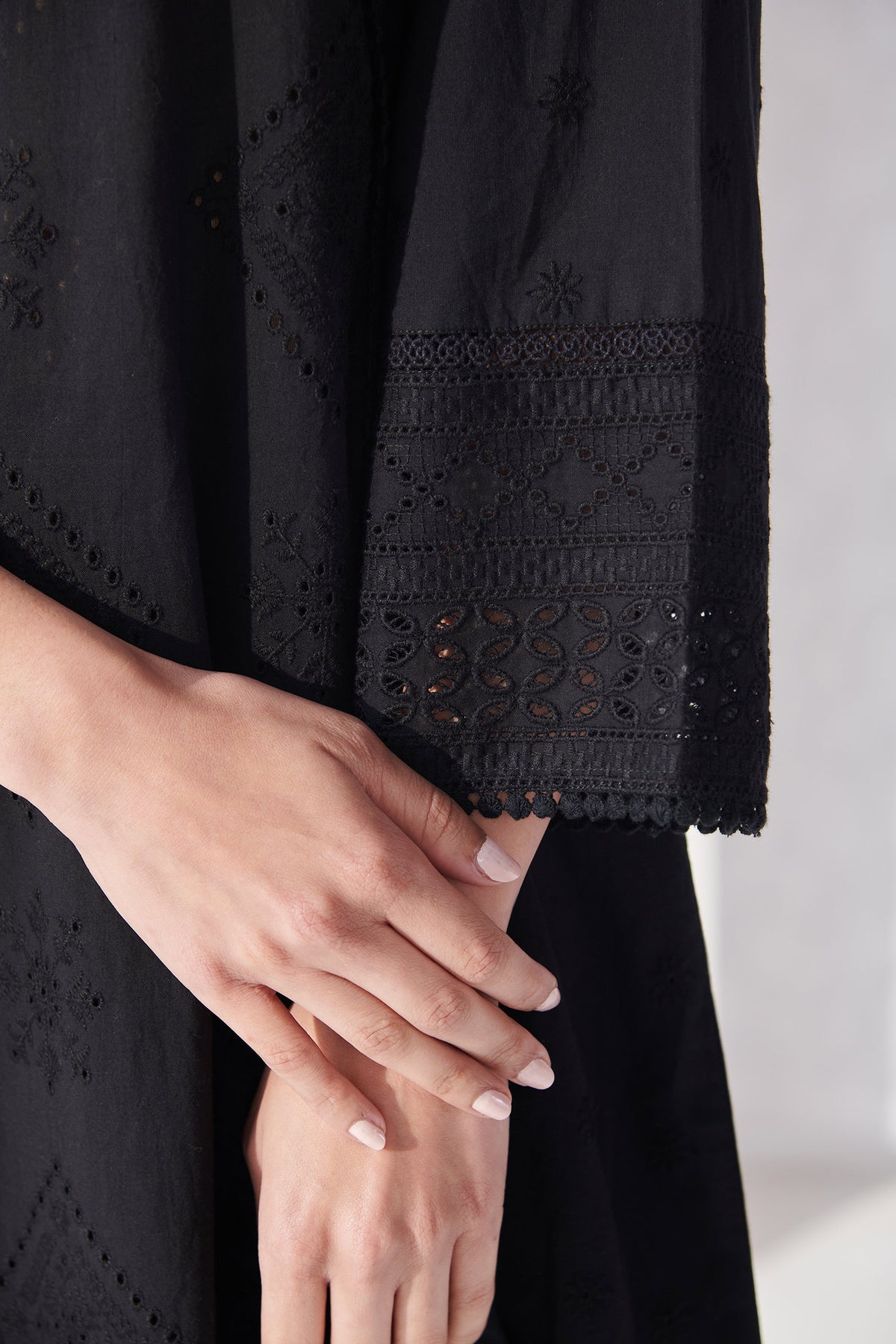 Mumtaz Gulbano Black Kurta