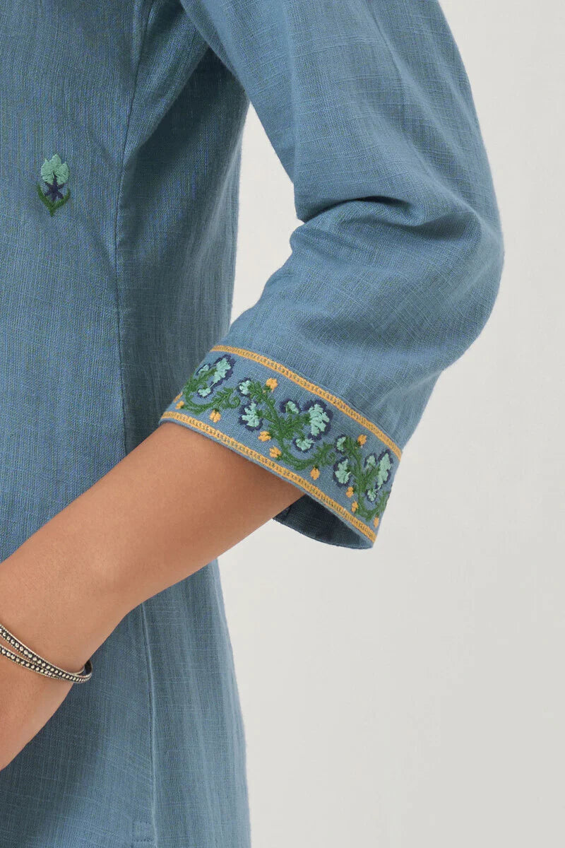 Surplus: Mehraab Nihad Kurta