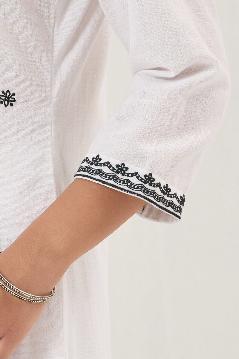 Mehraab Nazira Kurta