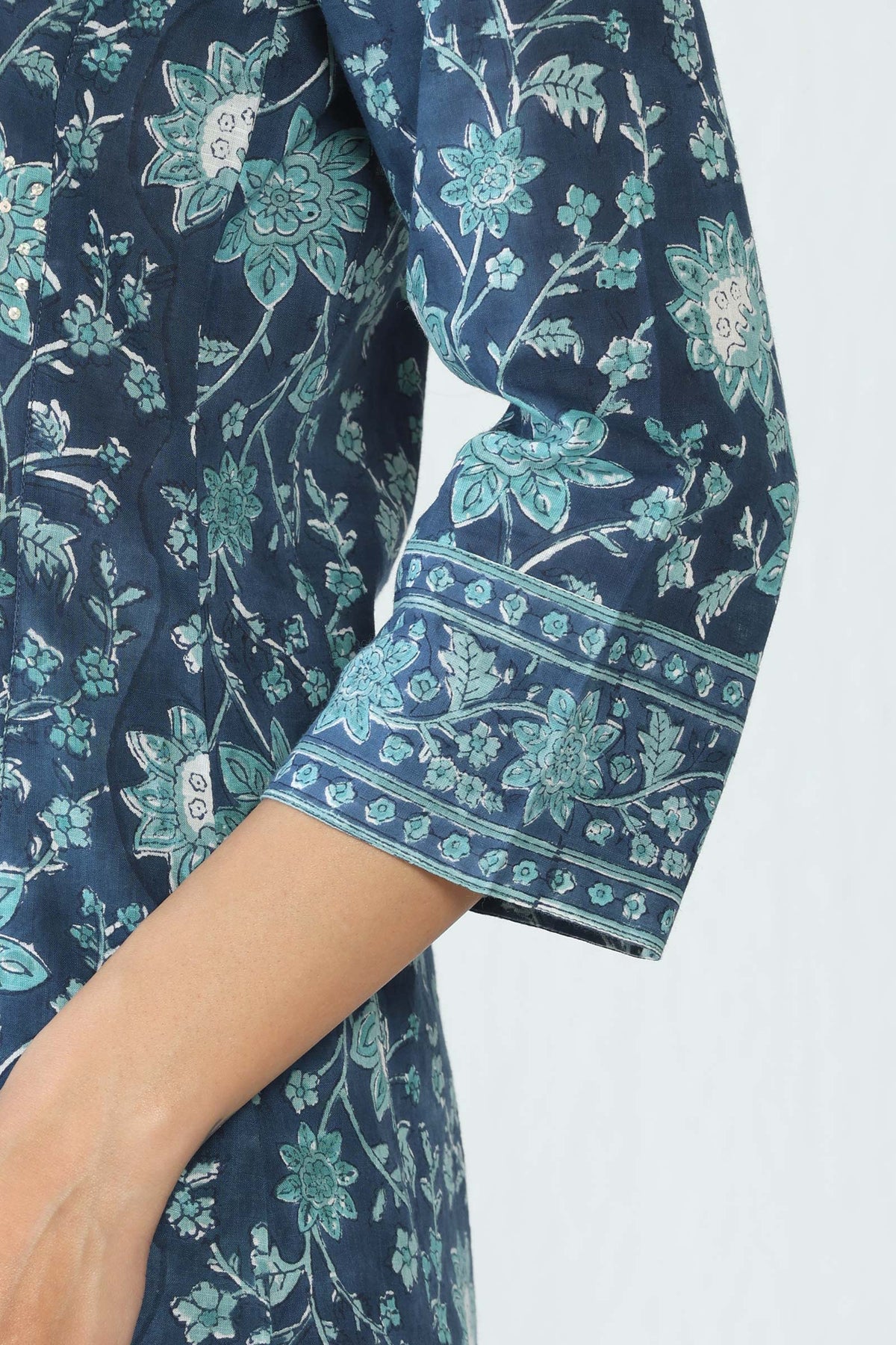 Neelofar Zeinab Sanganeri Kurta