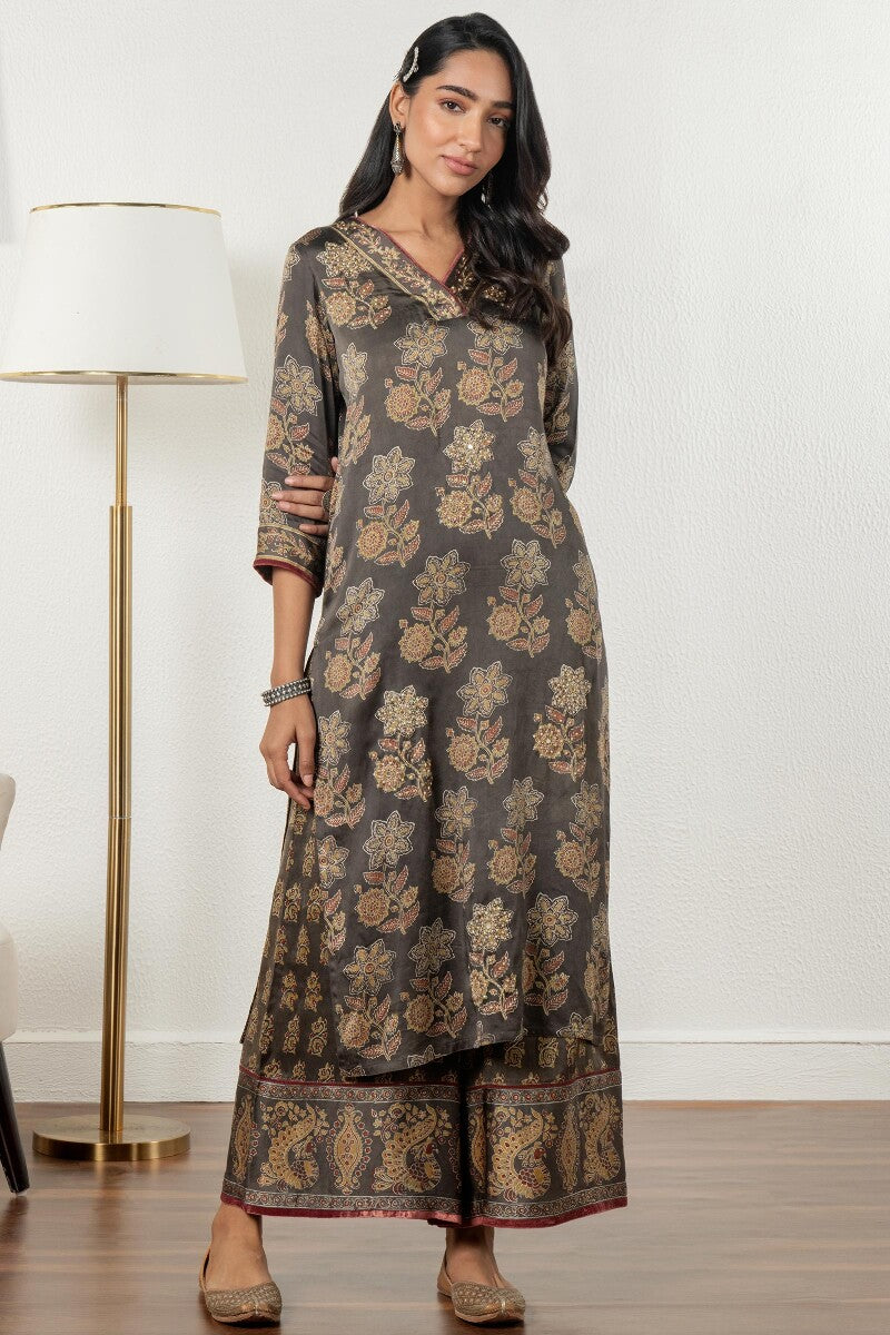 Zubeida Nadiya Ajrak Modal Kurta