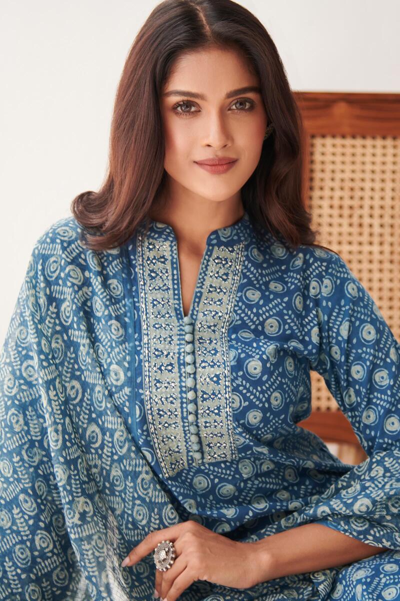 Sehra Rabani Akola Kurta