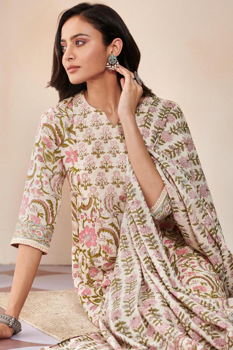 Nasrine Mahek Sanganeri Kurta