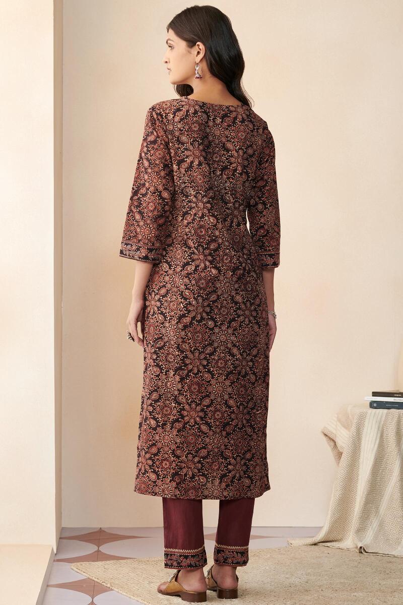 Sehra Yasmina Ajrak Kurta