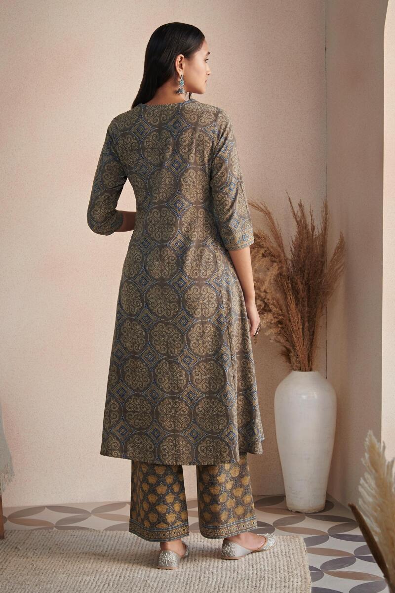 Sehra Maya Ajrak Kurta