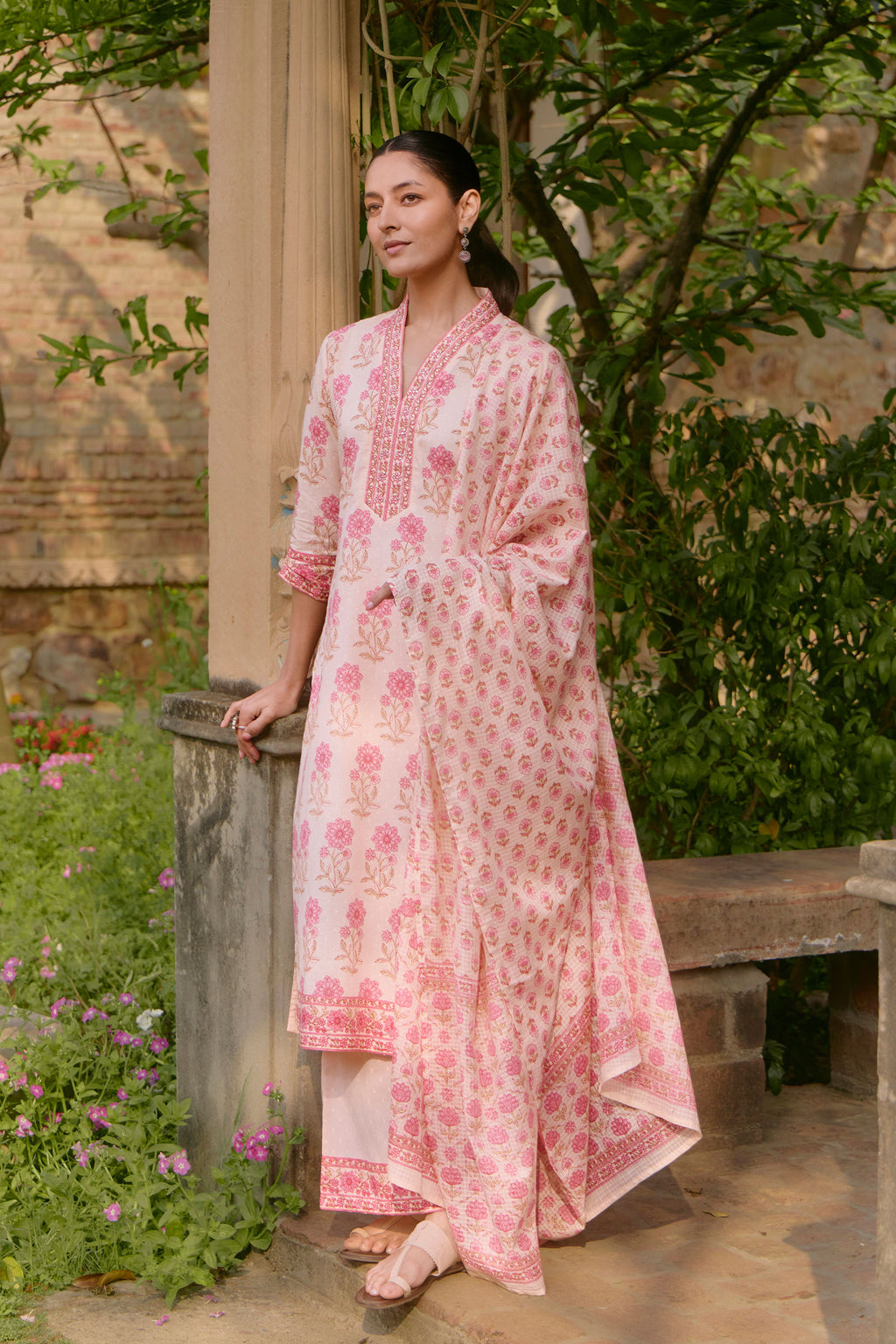 Gulbahar Gulbano Sanganeri Kurta