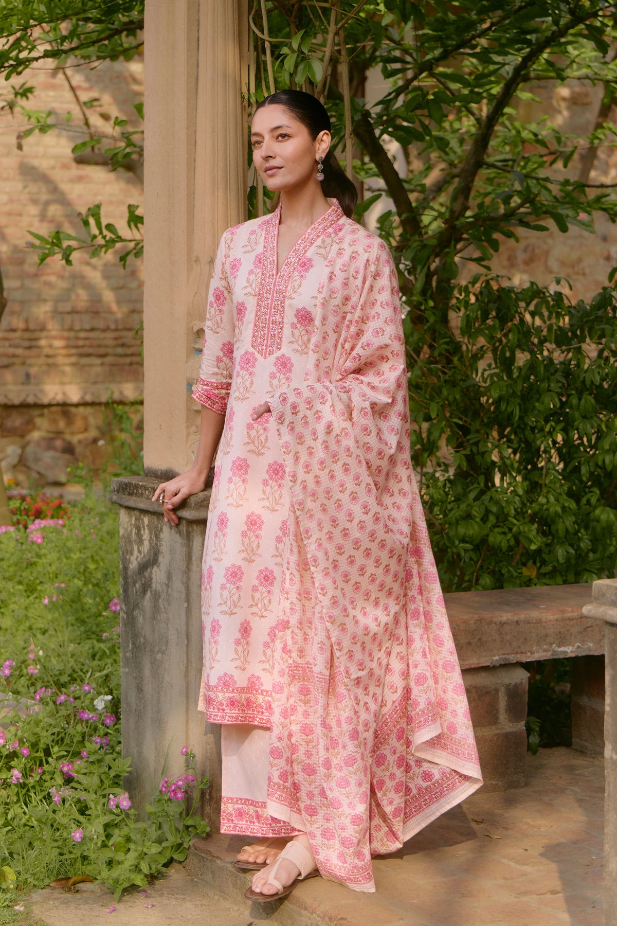 Gulbahar Gulbano Sanganeri Kurta