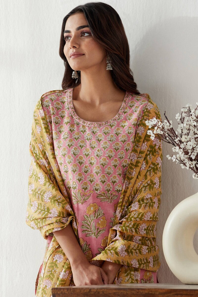 Gauhar Amira Sanganeri Kurta