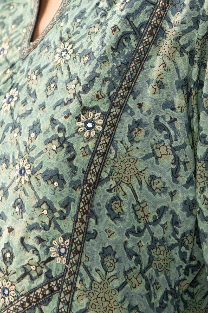 Sehra Zafina Akola Kurta