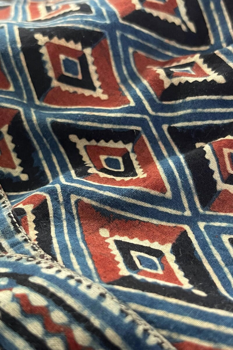 Mahroush Nikhat Ajrak Kurta