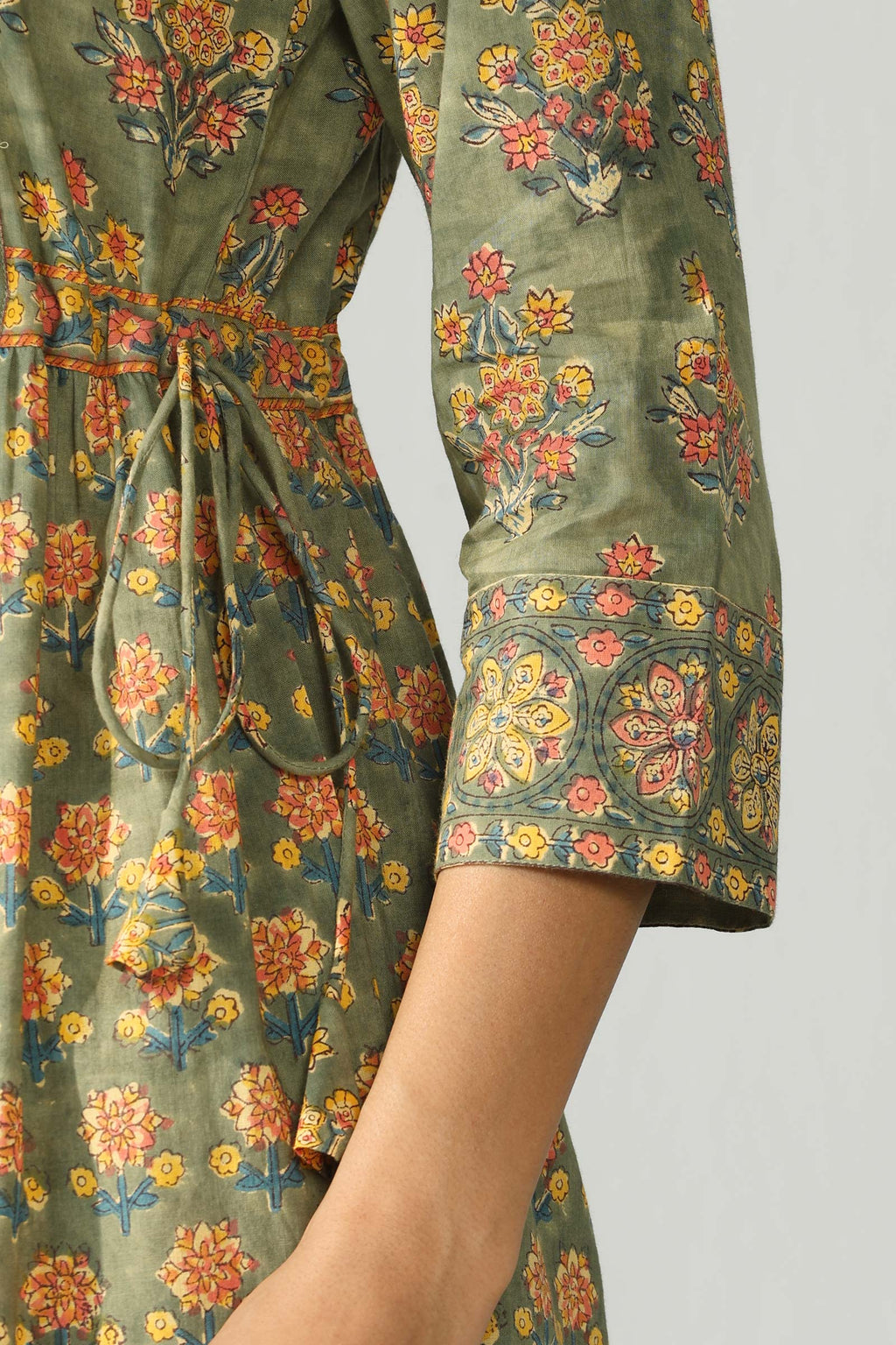 Nayanjal Gulshan Sanganeri Kurta