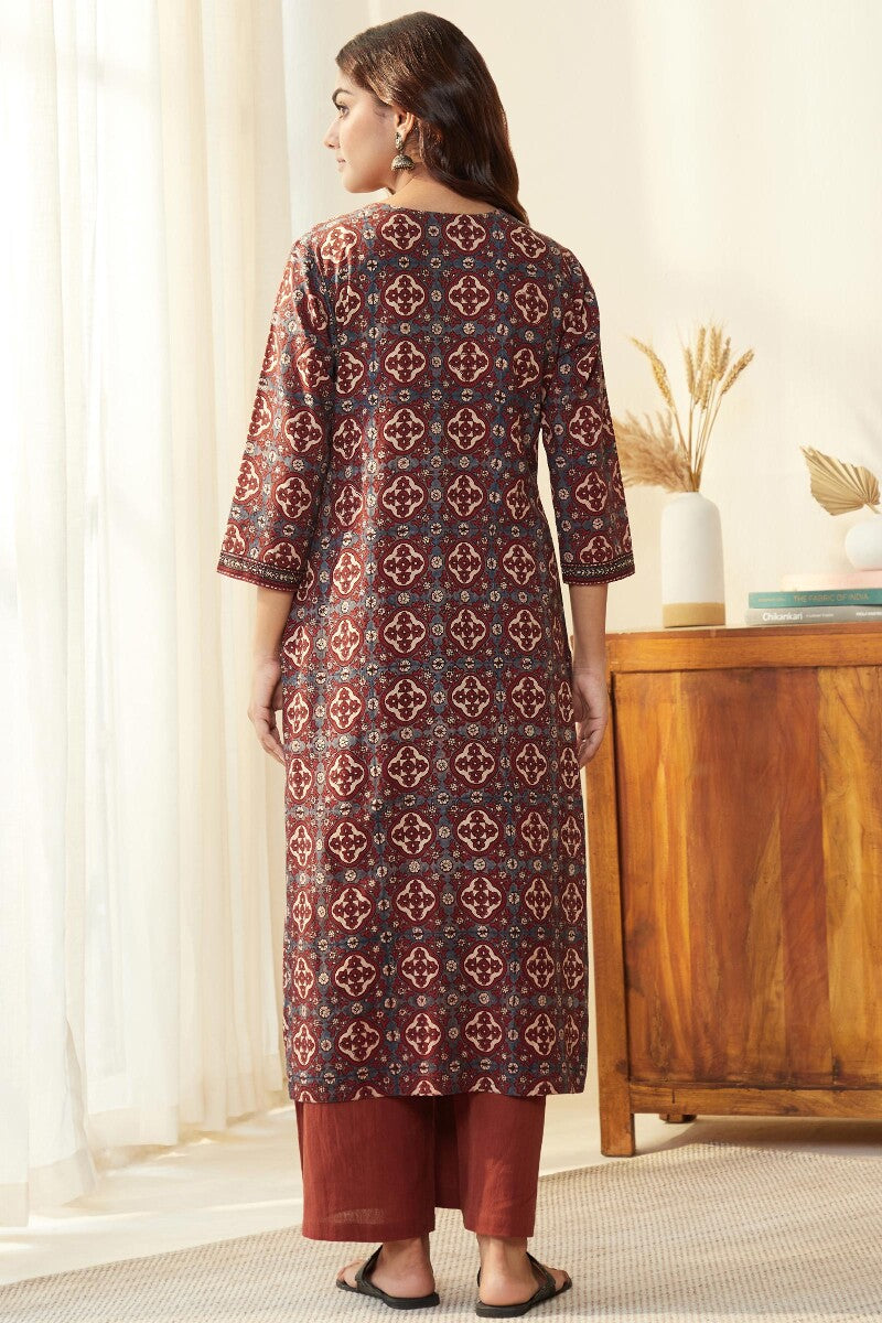 Sehra Ruhi Ajrak Kurta