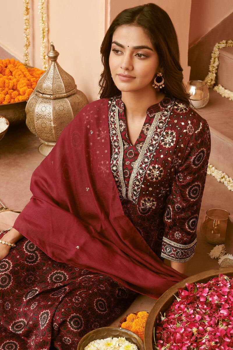 Mehrunissa Tahira Ajrak Kurta