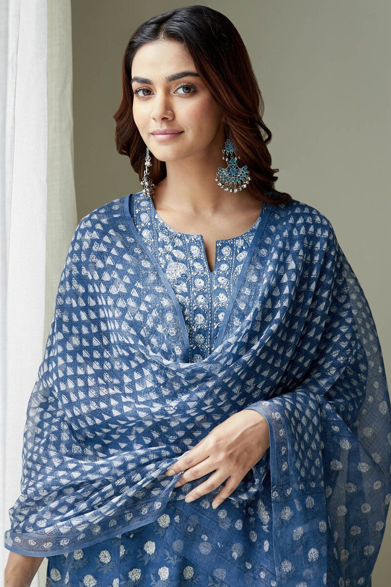Noor Faheeza Kurta