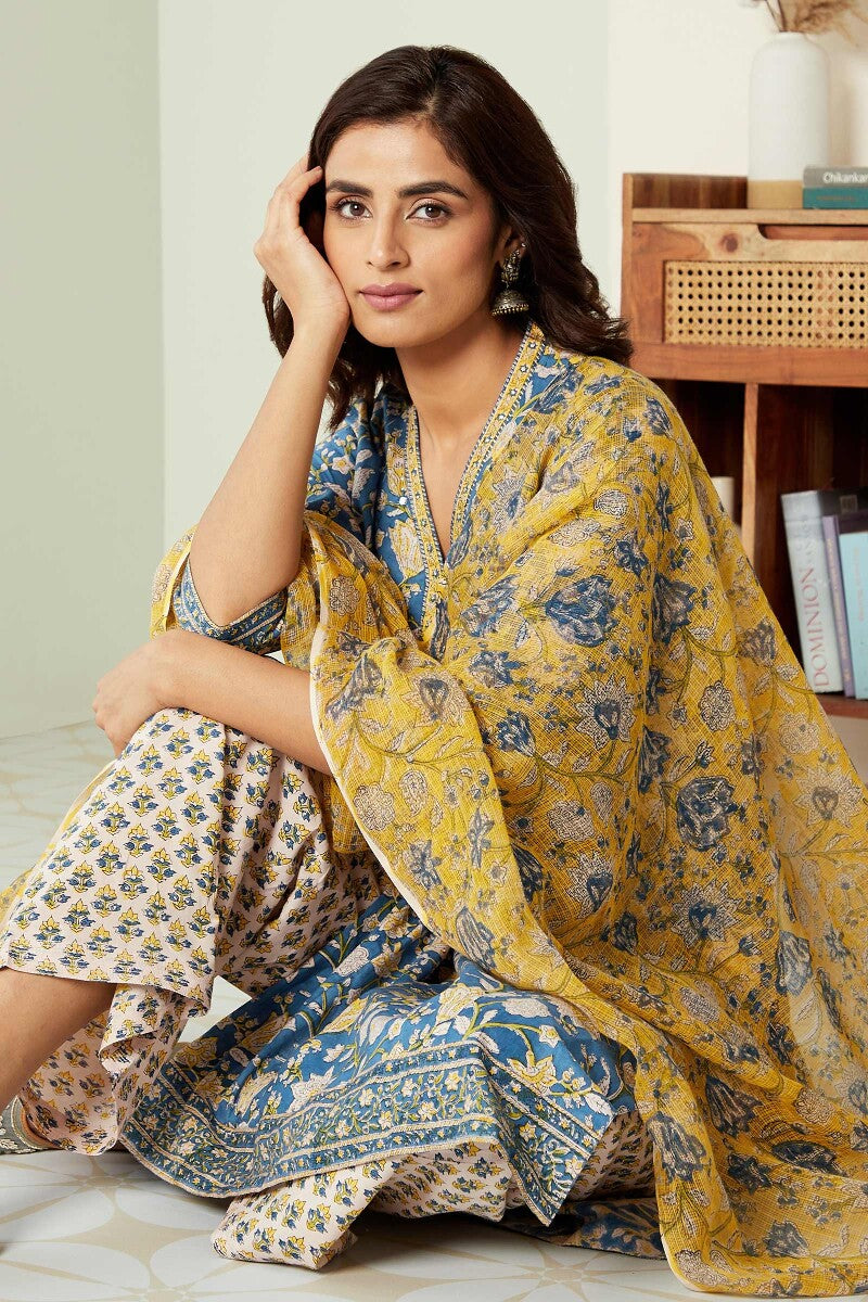 Gauhar Falak Sanganeri Kurta