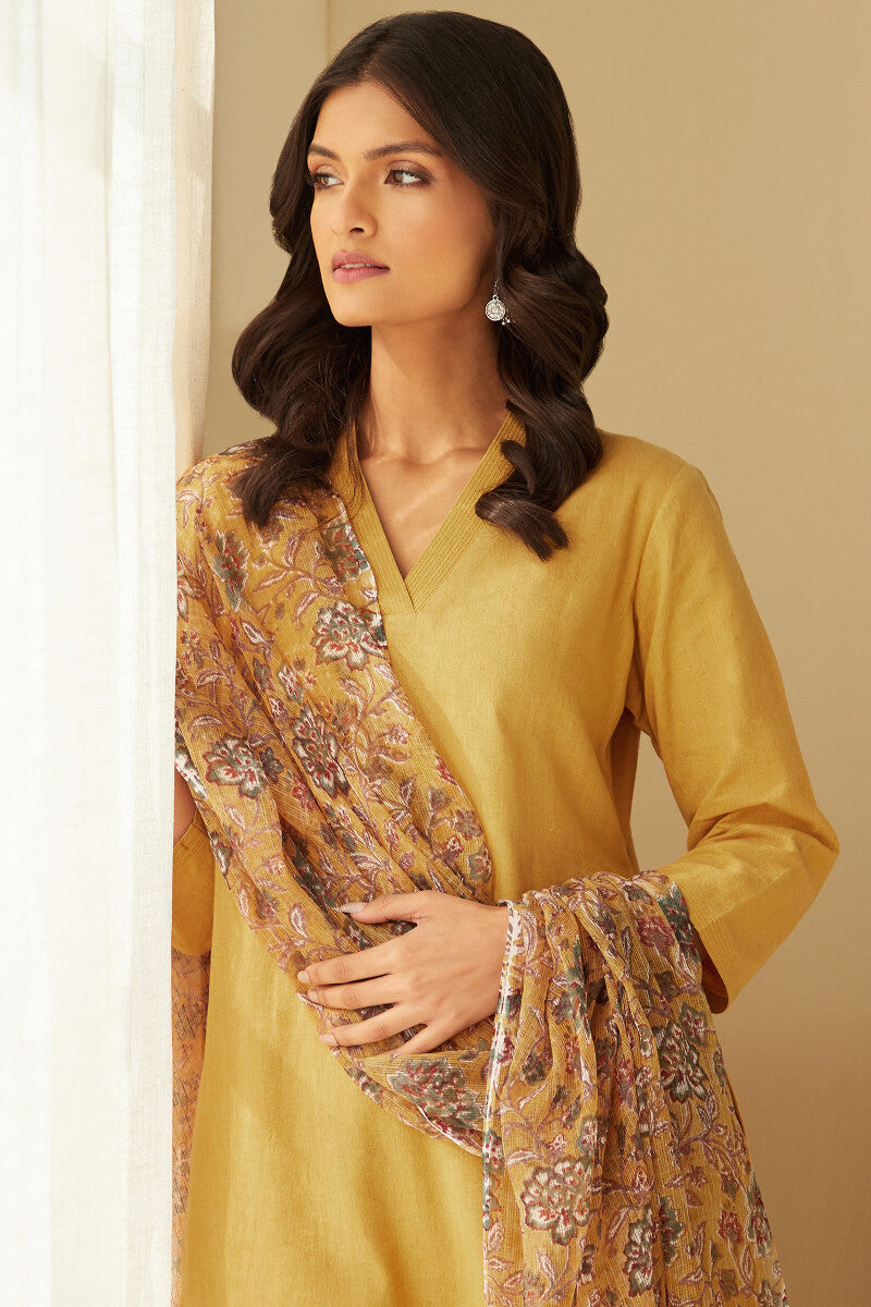 Sehra Seher Mustard Kurta