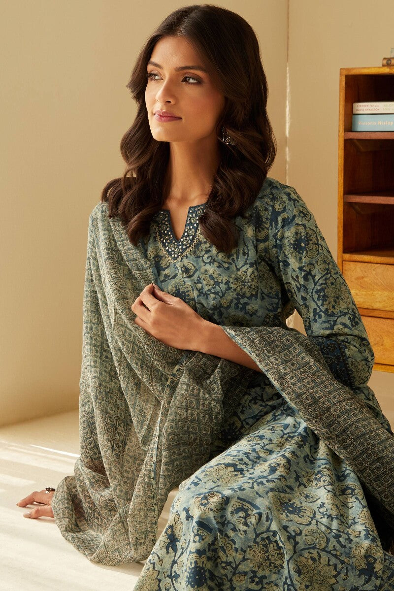 Sehra Zohra Akola Kurta