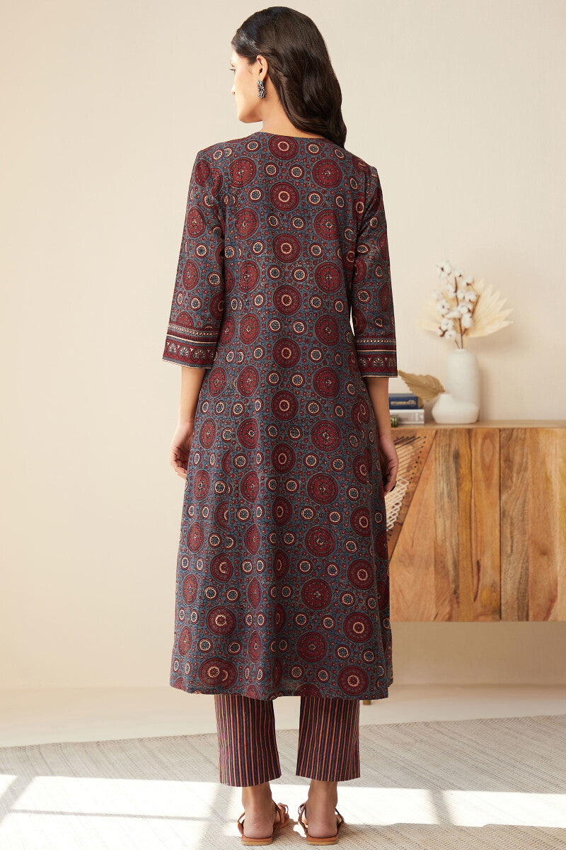 Sehra Nizam Ajrak Kurta