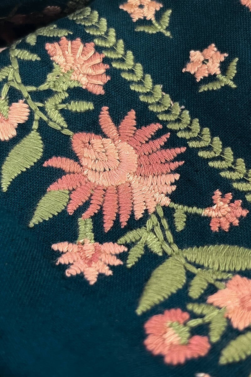 Rosheen Tahira Kurta