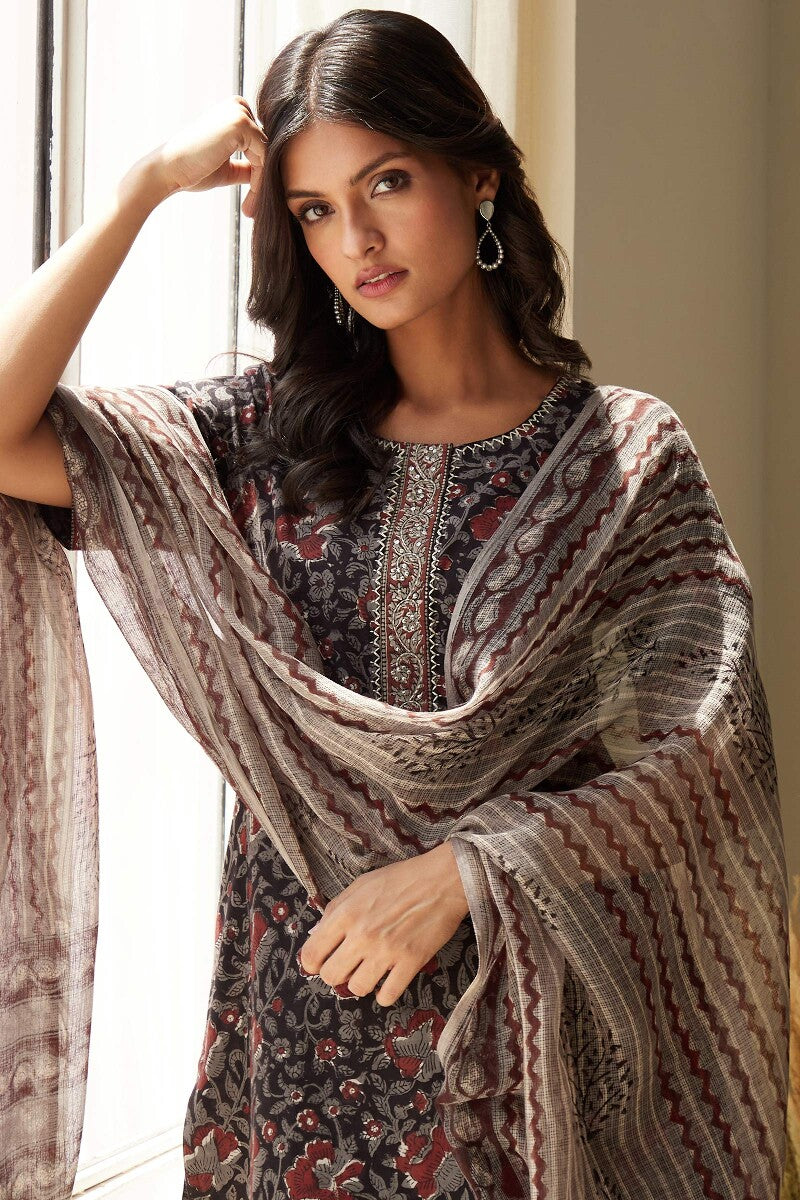 Sehra Nafeesa Bagru Kurta