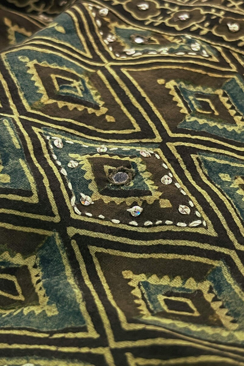 Mahroush Jia Ajrak Kurta