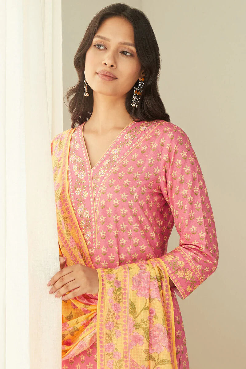 Mahnoor Fizah Kurta