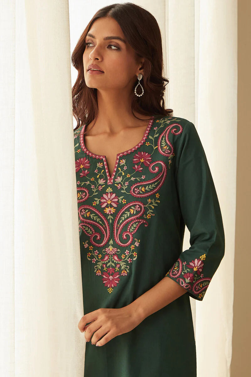 Roza Nusrat Kurta