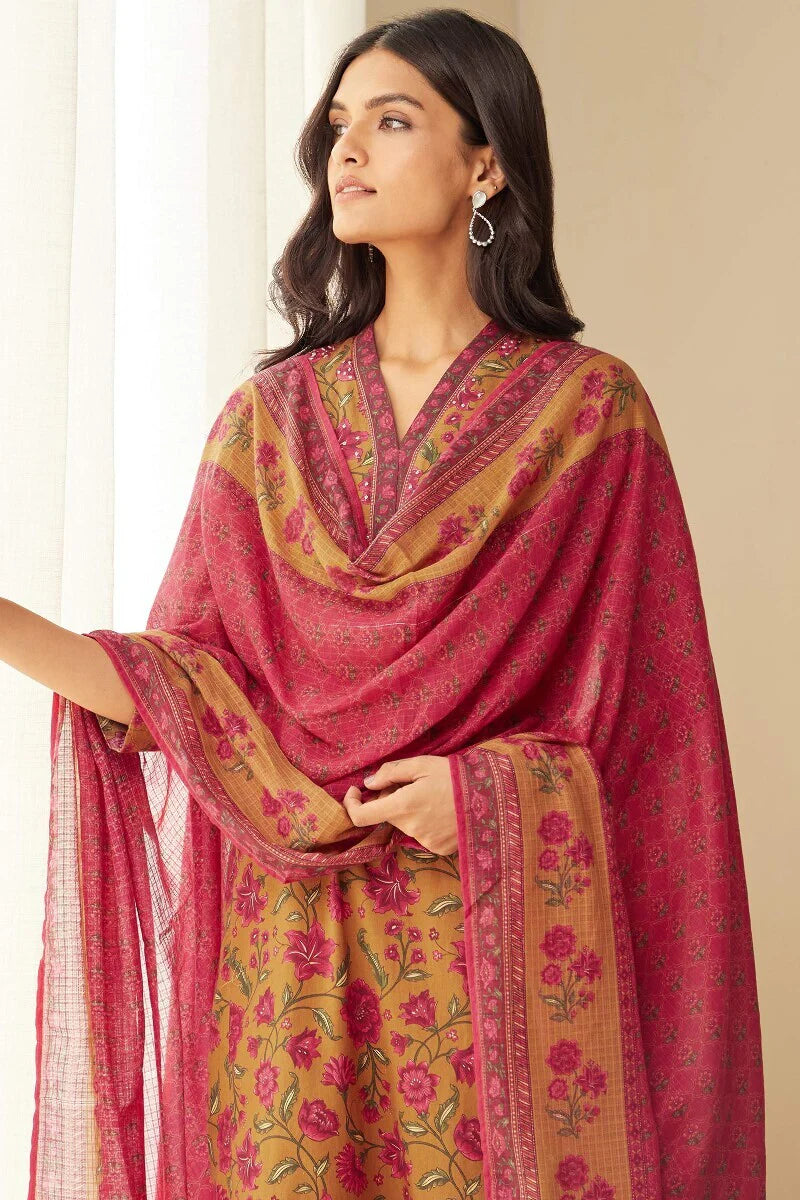 Mahnoor Meher Kurta