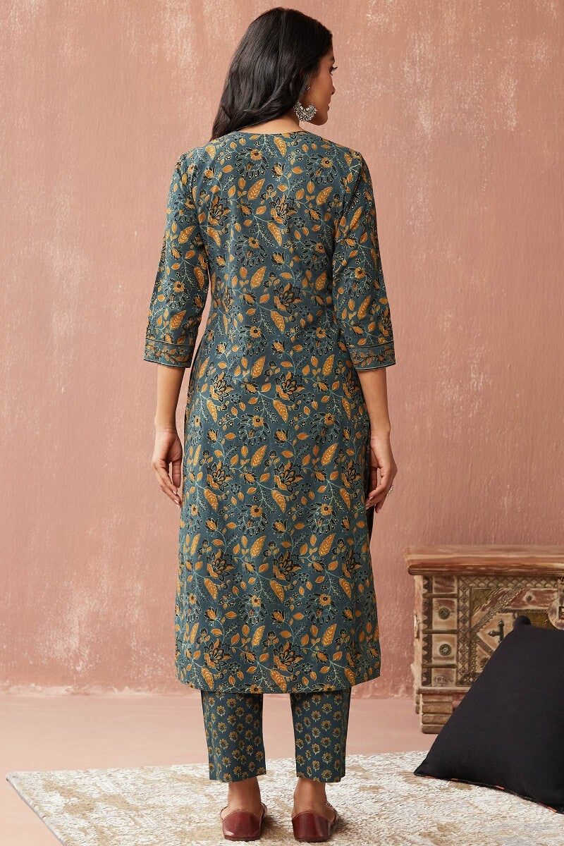 Sehra Saba Ajrak Kurta