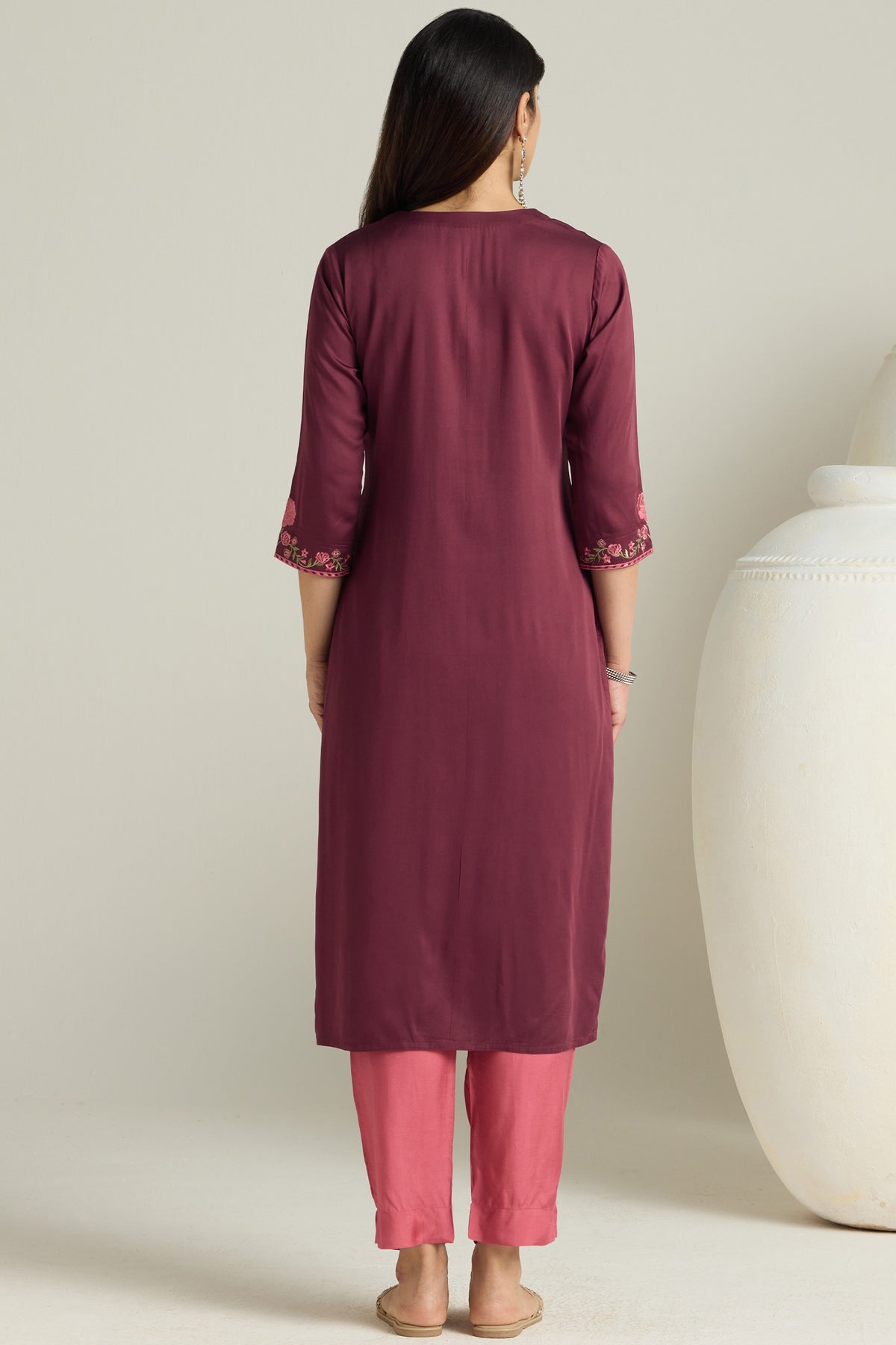 Surplus: Mehraab Laila Kurta