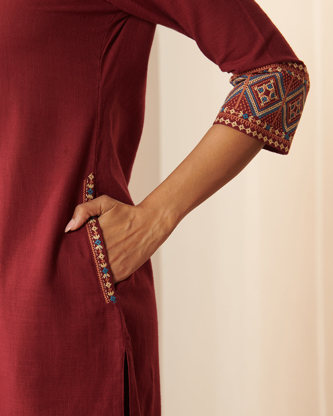 Mehraab Aahana Maroon Kurta