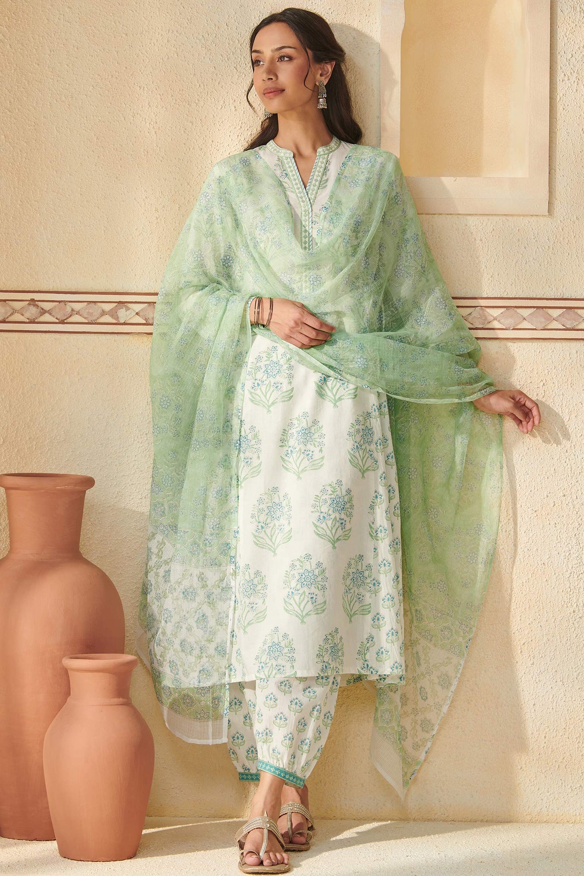 Gulbarg Sahana Sanganeri Kurta