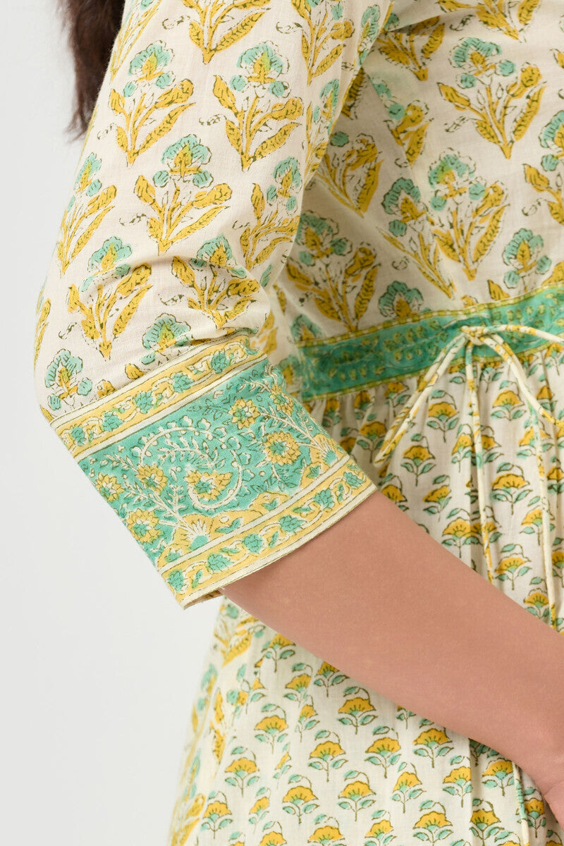 Roz Meher Aiza Kurta