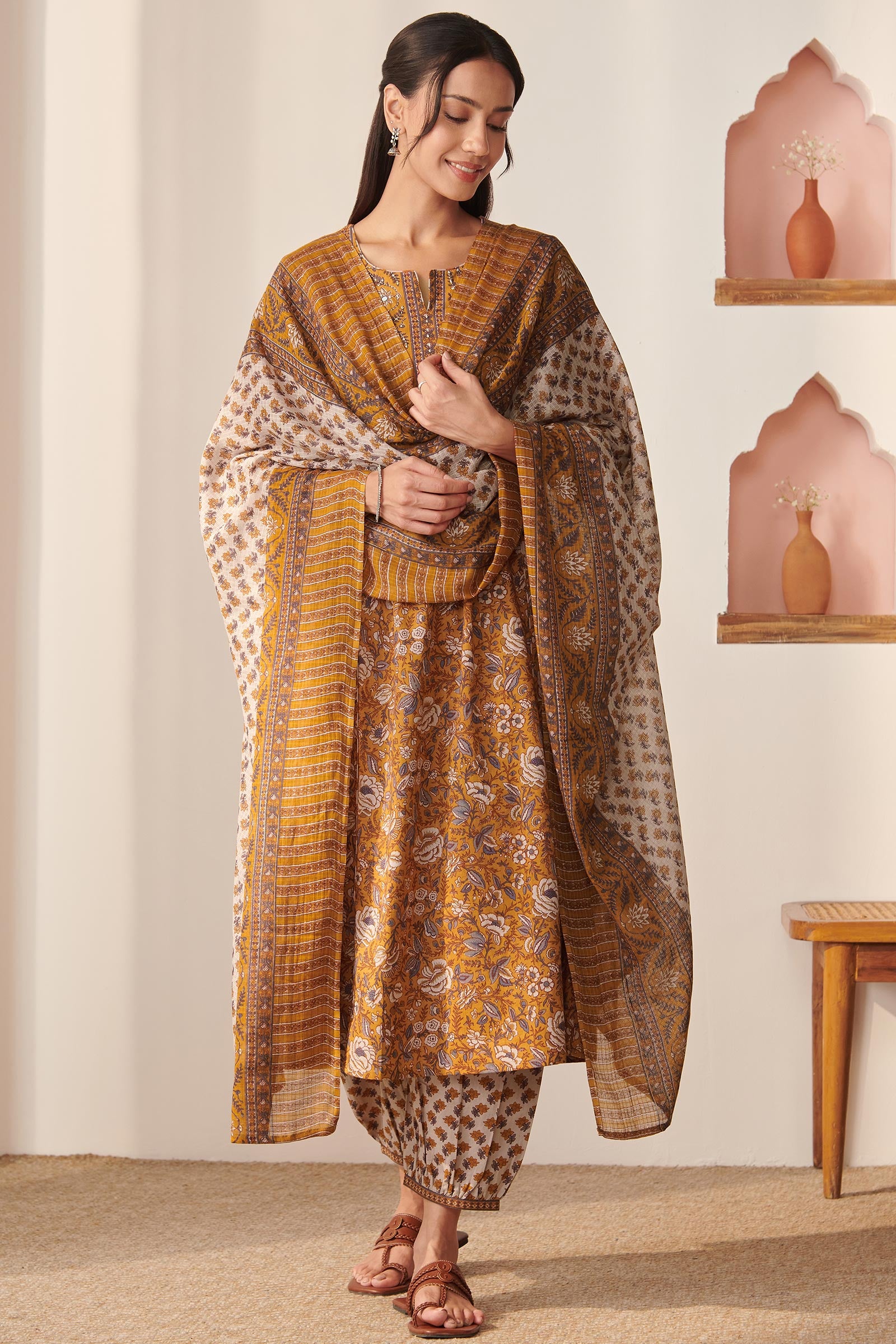 Gauhar Shireen Sanganeri Kurta