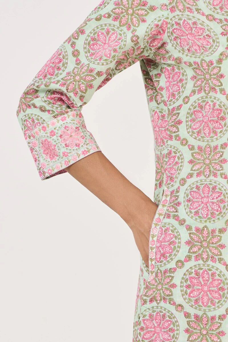 Surplus: Roz Meher Zeinab Sanganeri Short Kurta