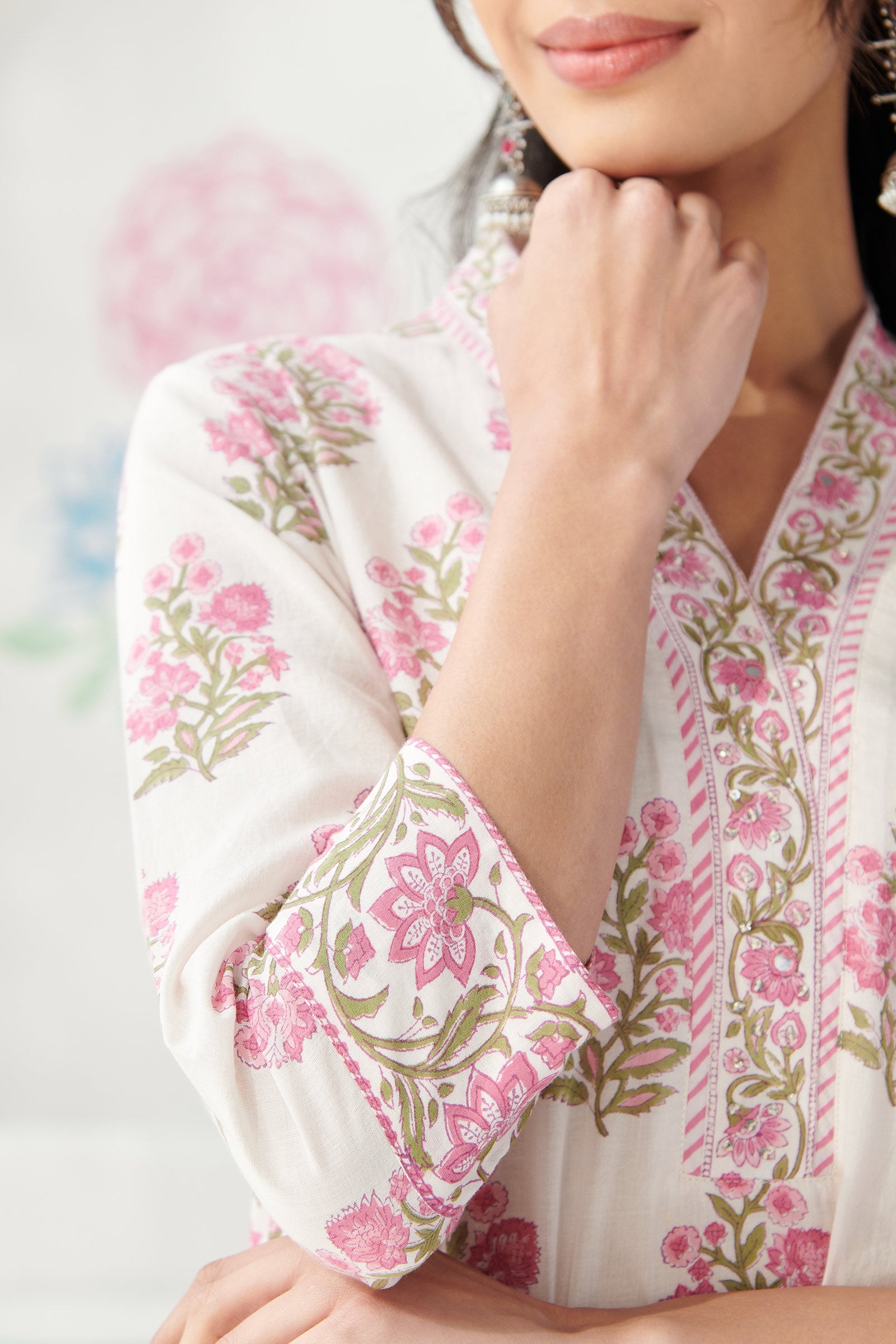 Surplus: Gulbahar Zubeida Sanganeri Kurta