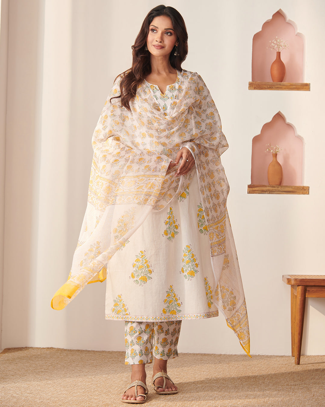 Roz Meher Omaira Sanganeri Kurta