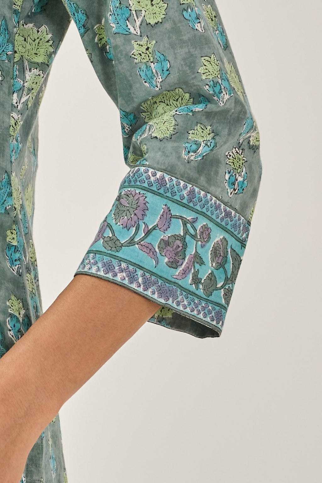 Roz Meher Gulshan Kurta