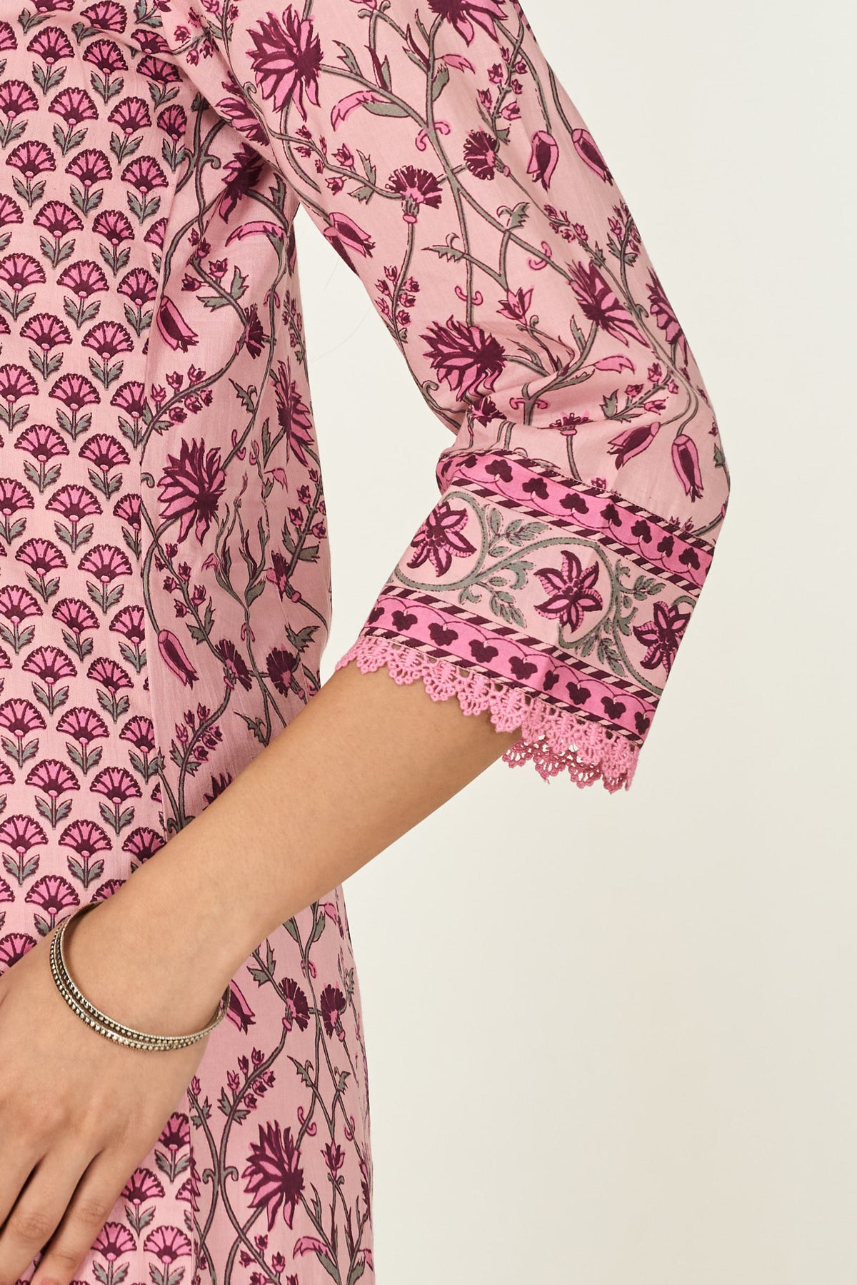 Mehreen Rehana Sanganeri Kurta