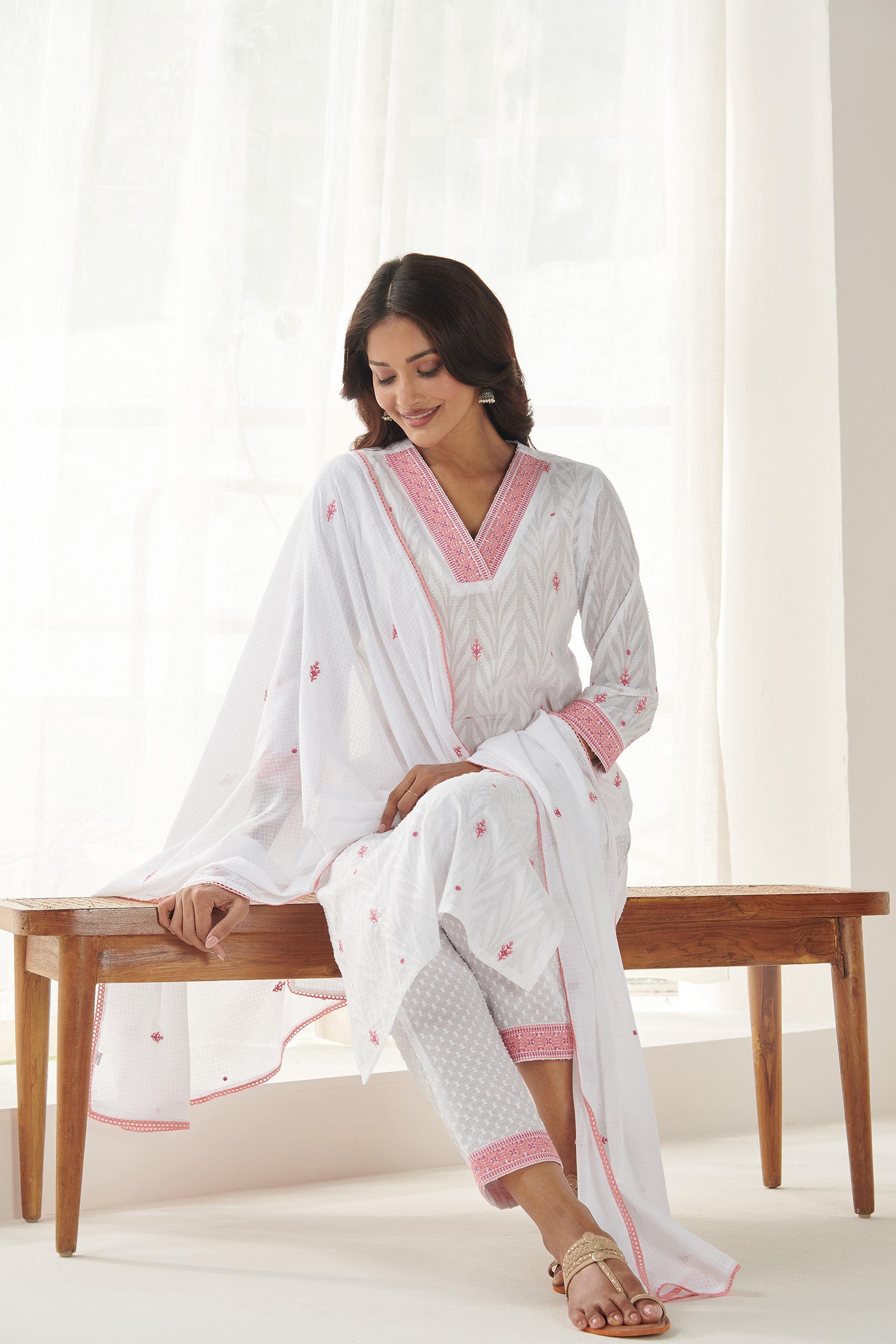 Surplus: Mehraab Mahira White Kurta