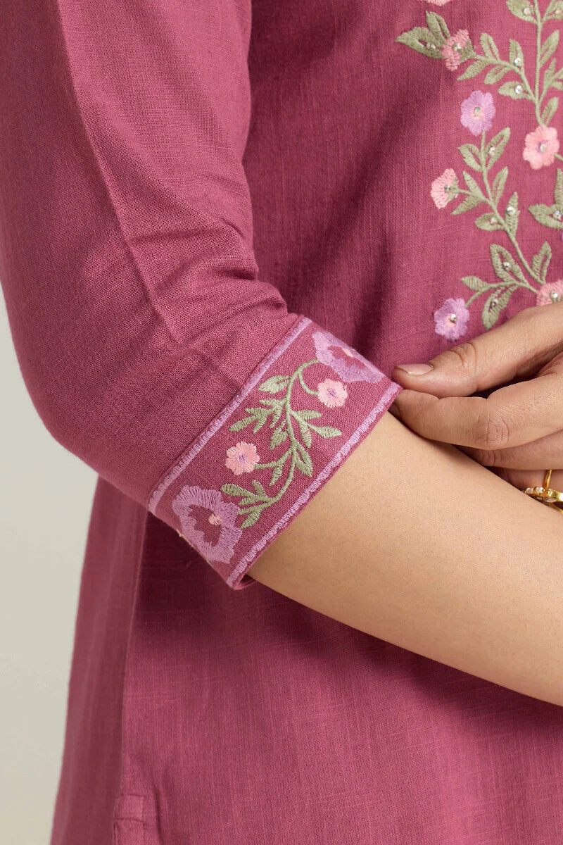 Surplus: Mehraab Surina Kurta