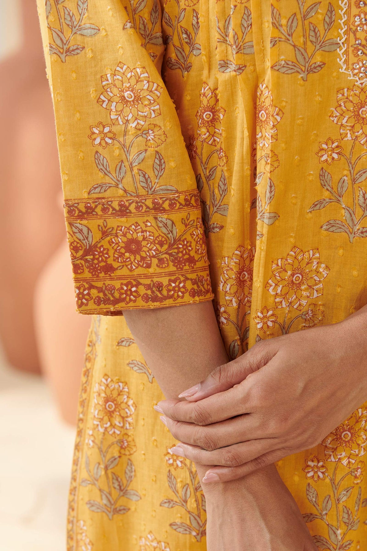 Gulbarg Nazia Sanganeri Kurta