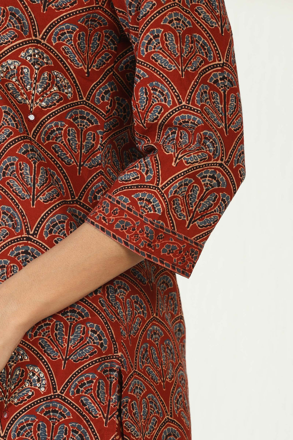 Sehra Samira Ajrak Kurta