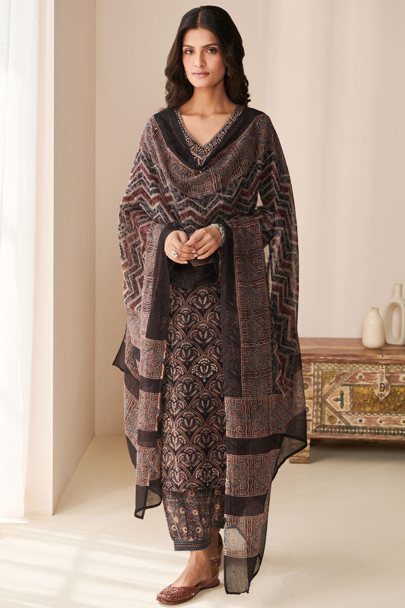 Sehra Nafiya Ajrak Dupatta