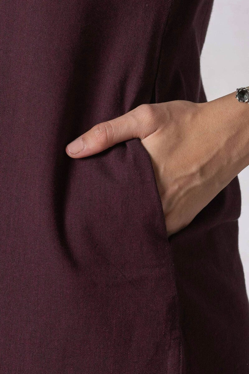 Naadirah Zoya Maroon Handloom Kurta